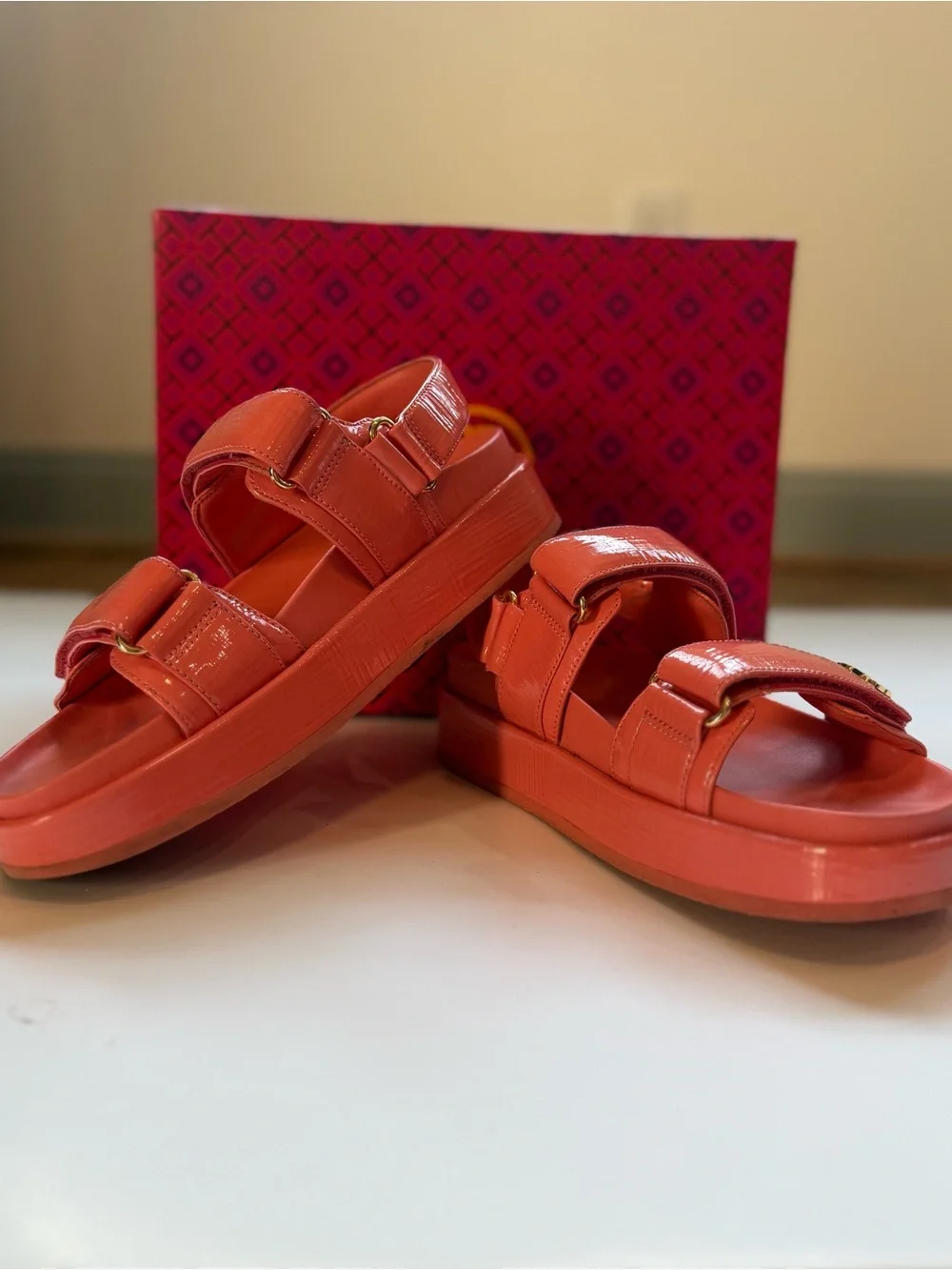 Tory Burch Kira Sport Sandal in Coral Crush | EUC | Size 8